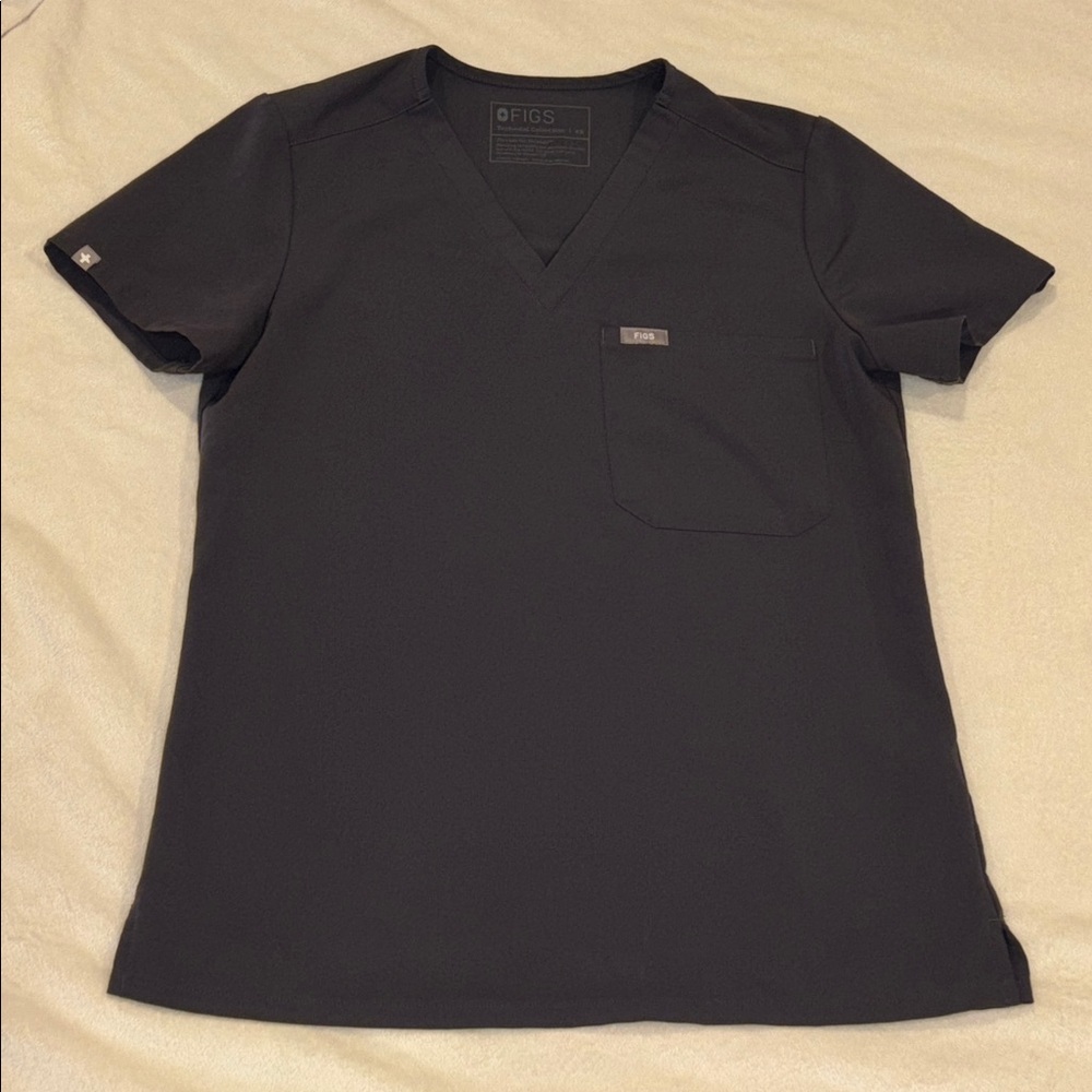 FIGS Catarina Scrub Tops for Women Size XS; Color: Dark Gray PO 3468